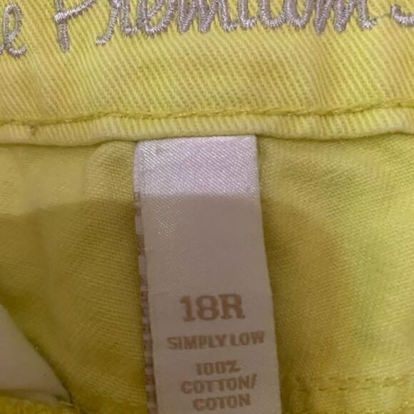 ‎Justice yellow embroidered shorts, size 18r - Picture 4 of 10